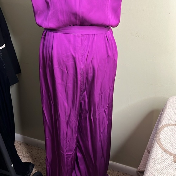 Lauren Ralph Lauren Purple v-neckline faux wrap wide leg jumpsuit belted - Picture 16 of 17